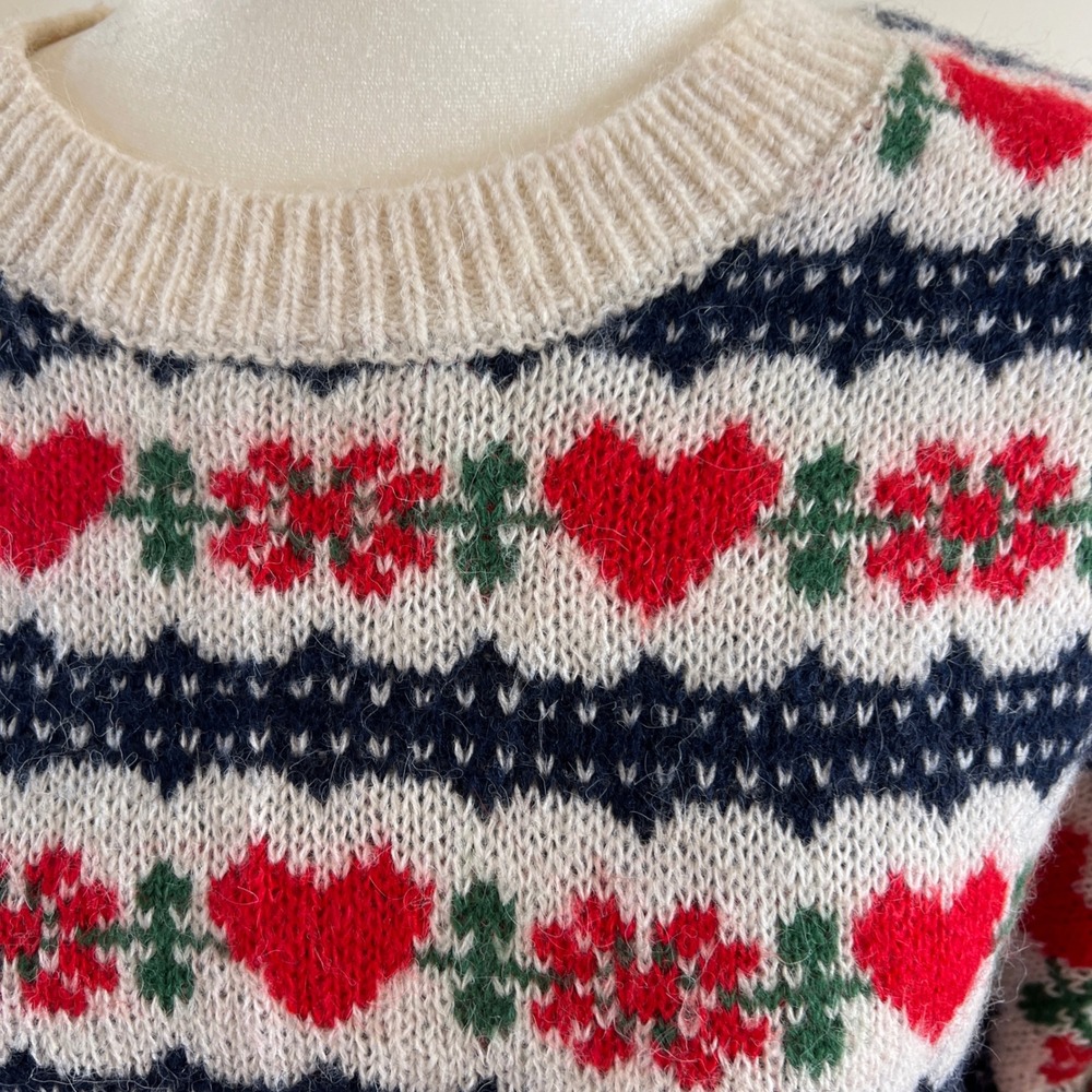 Old Navy Womens Sweater XL Heart Novelty Print Fair Isle Ruffle Cuff Wool Blend - Picture 2 of 11